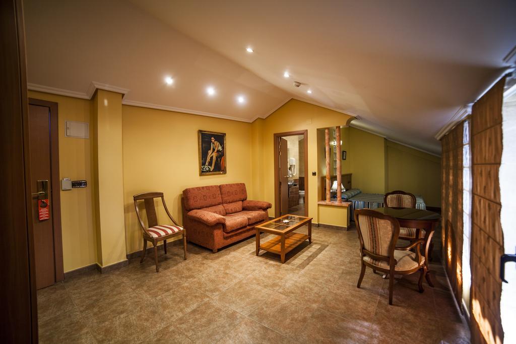 Hotel Real De Castilla Tordesillas Ngoại thất bức ảnh