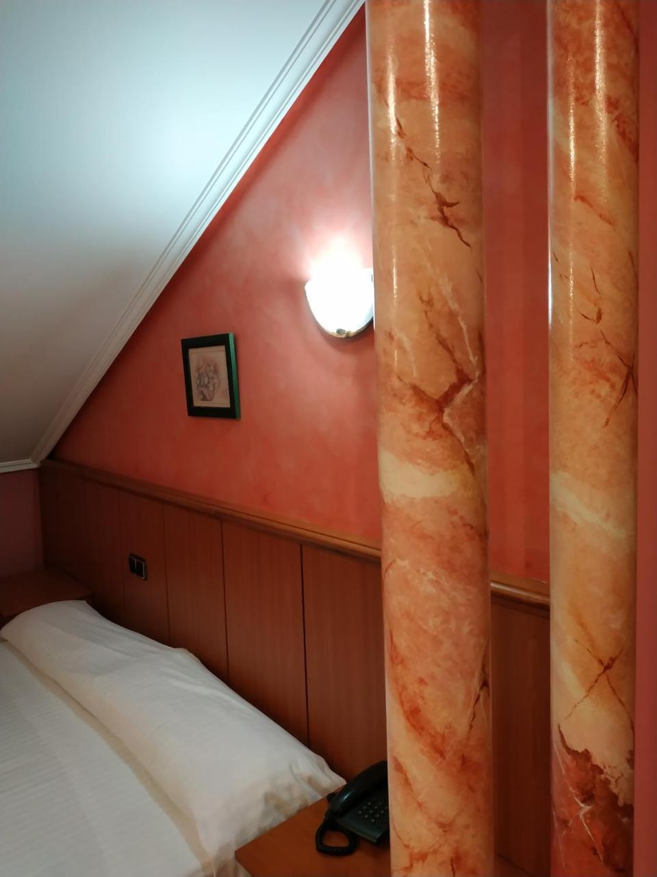 Hotel Real De Castilla Tordesillas Ngoại thất bức ảnh