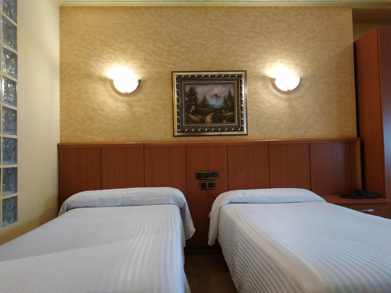 Hotel Real De Castilla Tordesillas Ngoại thất bức ảnh