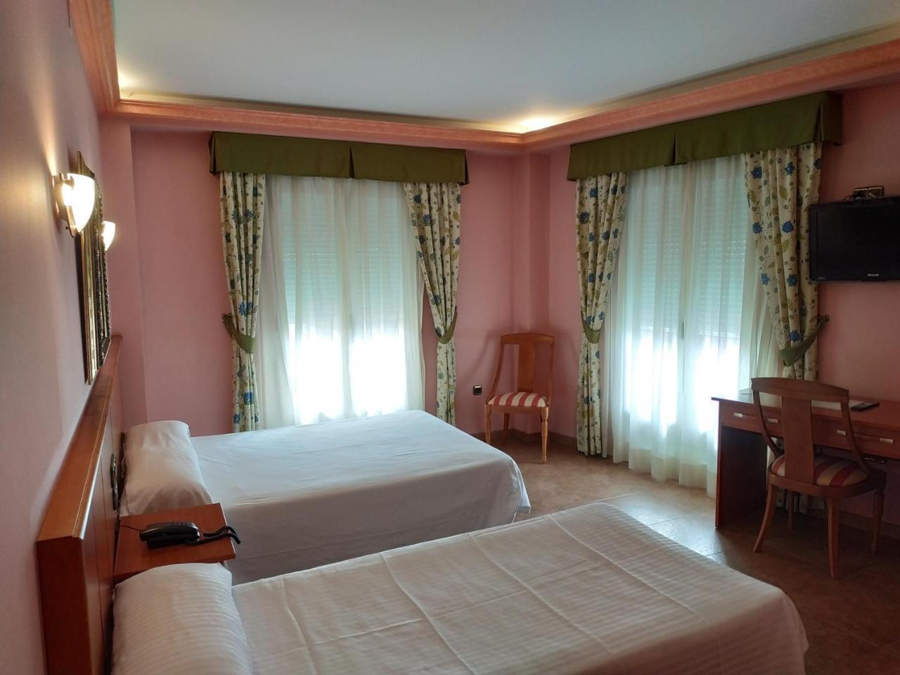 Hotel Real De Castilla Tordesillas Ngoại thất bức ảnh
